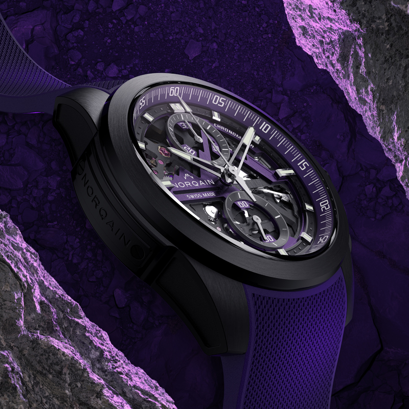 Хронограф Norqain Independence Skeleton Chrono Titanium DLC в 42 мм корпусе из титана с DLC-покрытием с функцией Flyback и скелетонизированным циферблатом. Ограниченная серия: 300 шт.