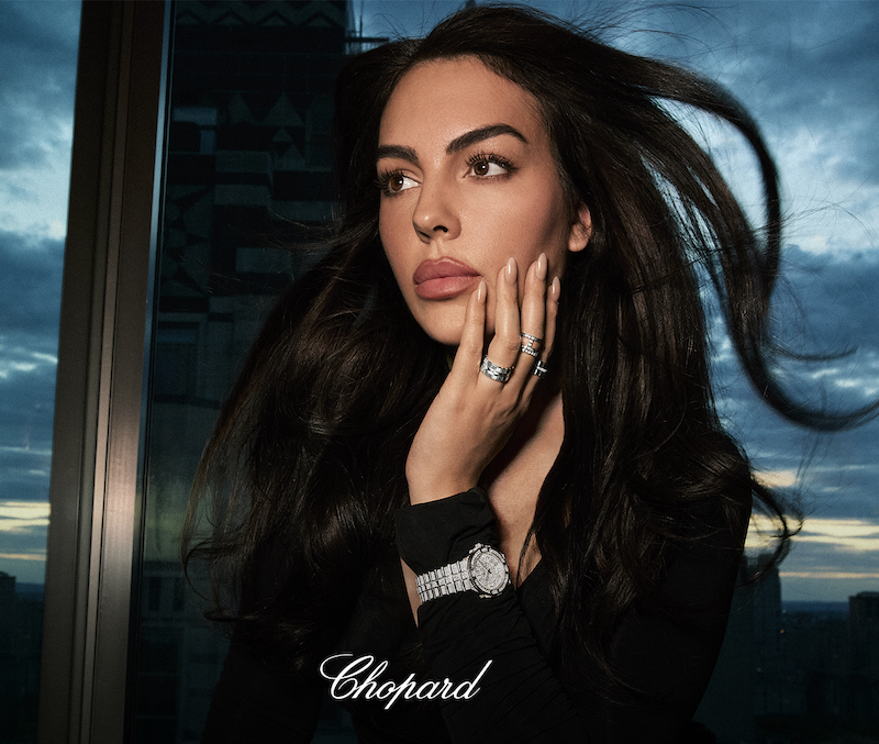 Джорджина Родригес в украшениях Ice Cube и часах Alpine Eagle, все Chopard