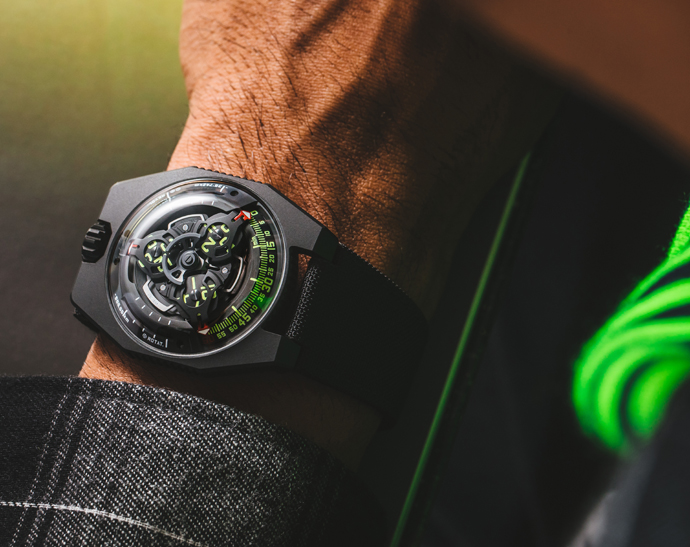 Часы Urwerk UR-100 SpaceTime