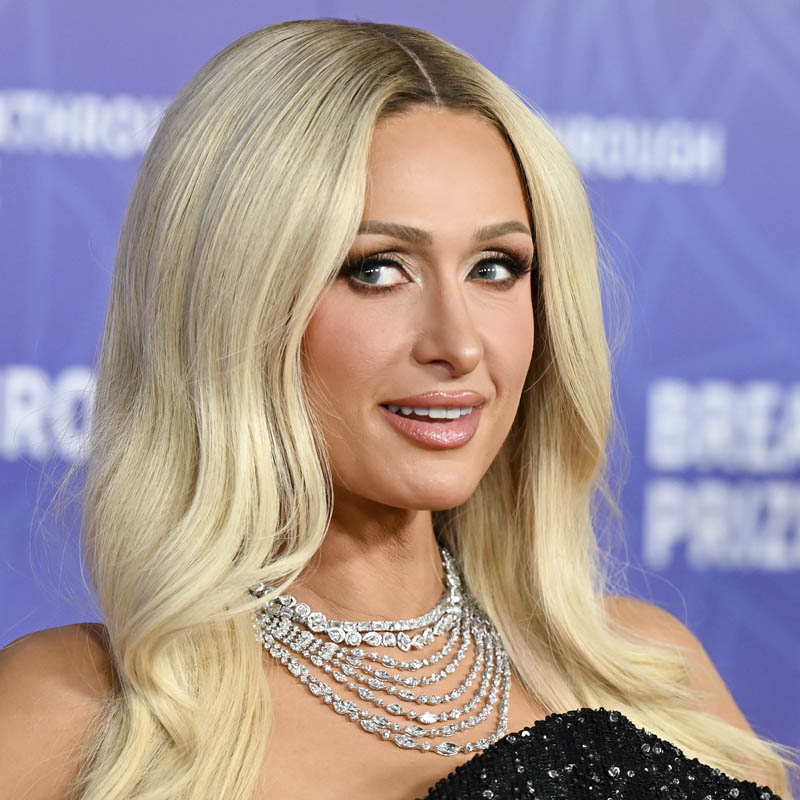 Пэрис Хилтон в трех колье Haute Joaillerie и серьгах L’Heure du Diamant, все Chopard