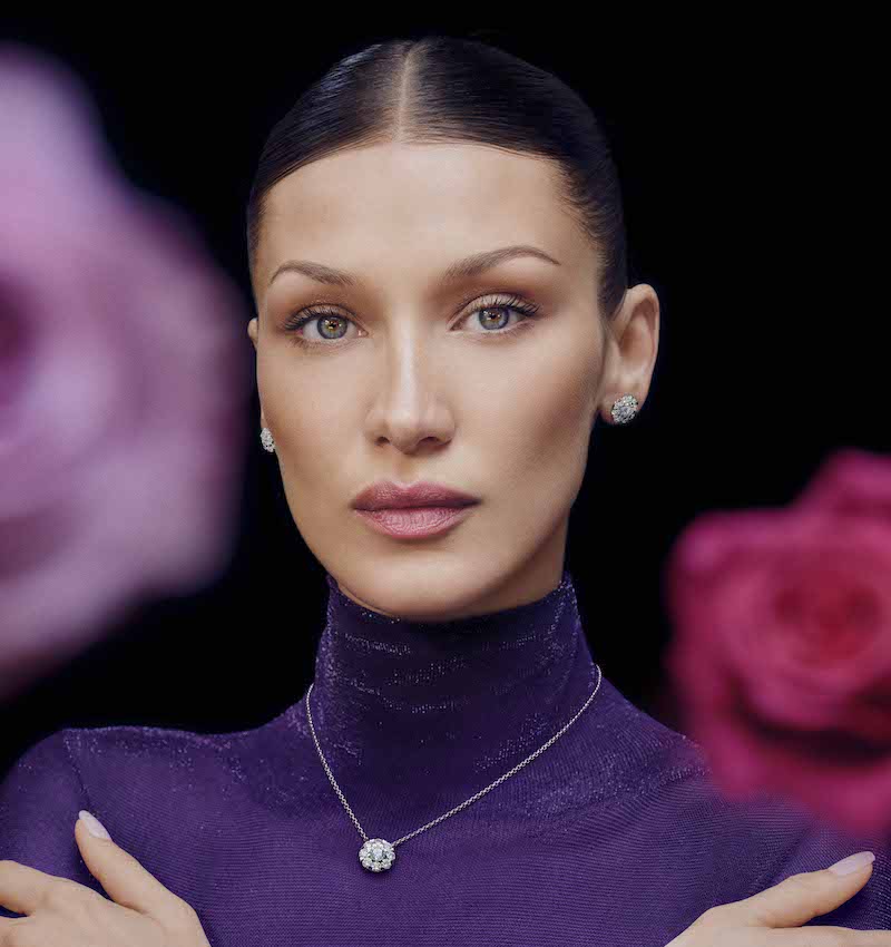 Белла Хадид в серьгах и кулоне, все Chopard L'Heure du Diamant