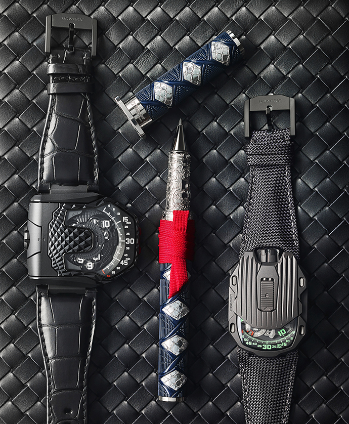 Часы Urwerk UR-T8 All Black в корпусе из титана, часы Urwerk UR-105 CT Streamliner Kryptonite в корпусе из титана и стали и ручка-роллер S.T. Dupont Samourai