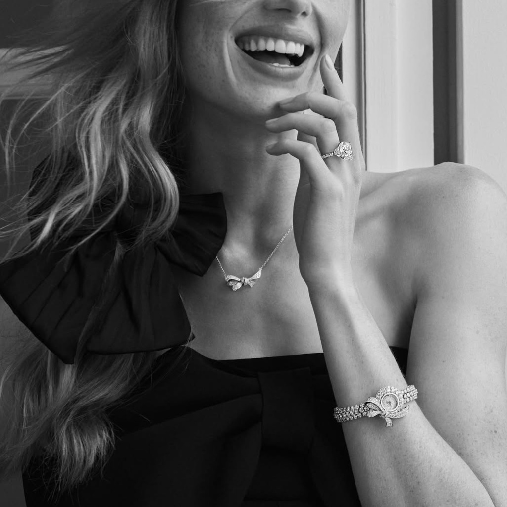 Украшения и часы Graff Tilda's Bow из белого золота с бриллиантами