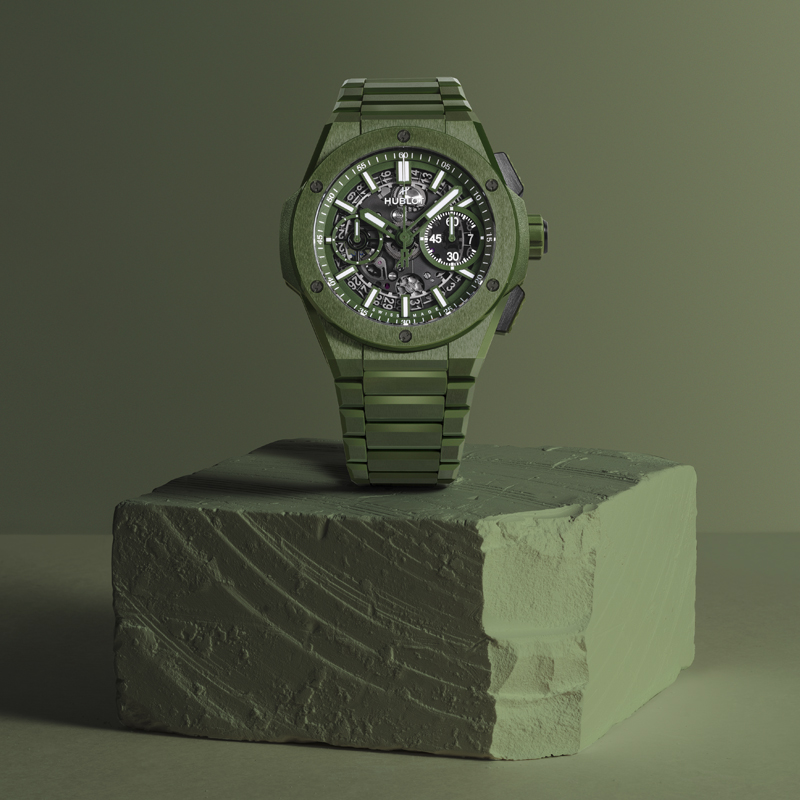  Хронограф Hublot Big Bang Integral Green Ceramic в 42 мм корпусе из зеленой керамики с функцией Flyback 