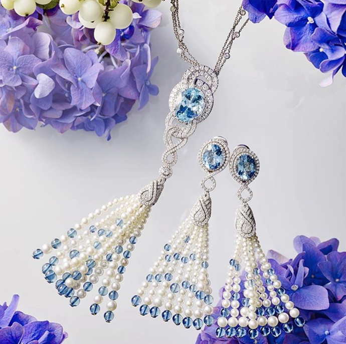 Колье и серьги Garrard Entanglement из белого золота с бриллиантами, жемчугом и аквамаринами